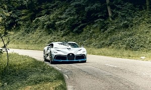 See the Bugatti Divo Expertly Pampered Just Prior to First Deliveries