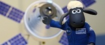 Shaun the Sheep Going to the Moon, Joins Campos Moonikin and Snoopy