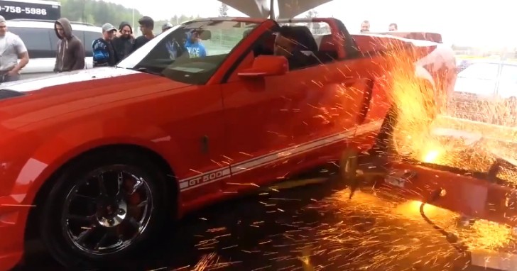 Shelby GT500 destroys dyno
