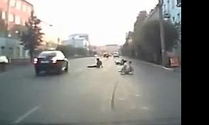 Silly Pedestrian Hit by Motorcycle, Tries to Run