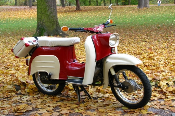 https://s1.cdn.autoevolution.com/images/news/simson-schwalbe-reborn-as-govecs-electric-scooter-93213_1.jpg