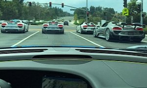 Six Porsche 918 Spyders Pull Extreme Group Launch from the Lights in California