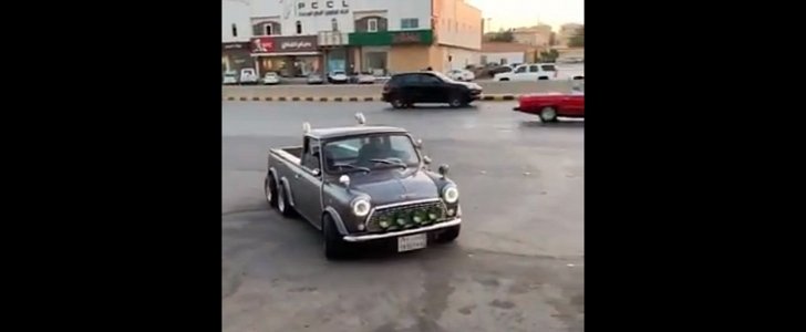 Six-Wheel Classic Mini pickup truck in Saudi Arabia