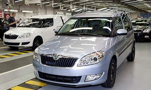 Skoda Debuts Roomster Production at Vrchlabi Plant