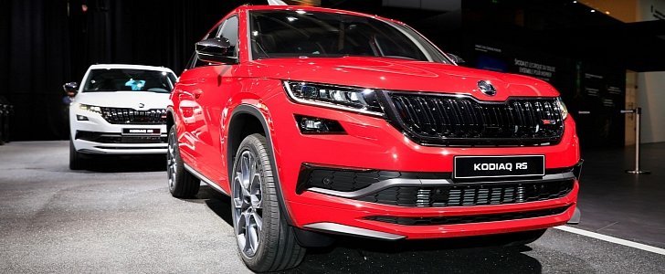 Skoda Kodiaq RS Explores the Limits of Family Cars in Paris