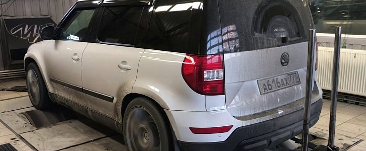 Skoda Yeti WIth RS3 2.5-Liter Turbo Sounds Brutal in Russia