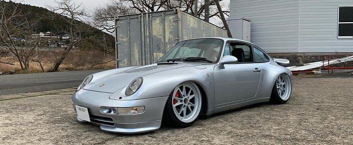 Slammed Porsche 911 (993)