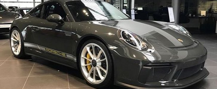 Slate Grey 6601 2018 Porsche 911 GT3