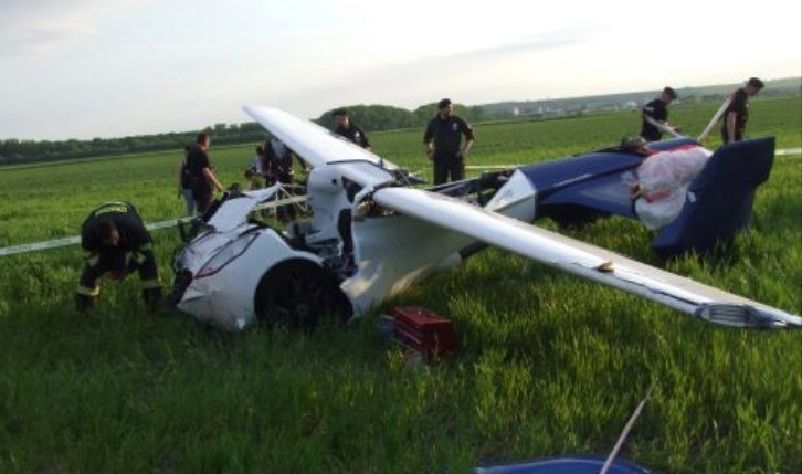 Slovakian Flying Car Crashes During Test Flight, the Pilot Lefts Uninjured