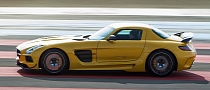 SLS AMG Black Series Gets Track Tested by Canadians From Driving