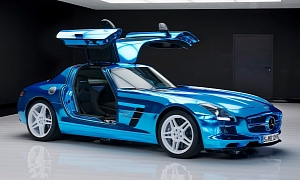 SLS AMG Electric Drive and B-Class F-Cell Win eCar Awards