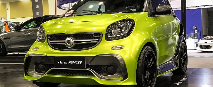 smart fortwo Tuned by Aspec Has AMG-Like Grille and Active Exhaust
