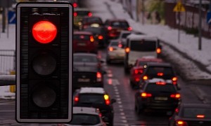 Smart Traffic Lights Give the Green Light to Emergency Services All the Way
