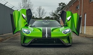 Snake Skin Green 2019 Ford GT Carbon Series Is an Investment-Grade Collector’s Piece