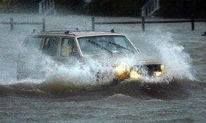 Soaked Flood Cars to Wash Out on Used Car Market