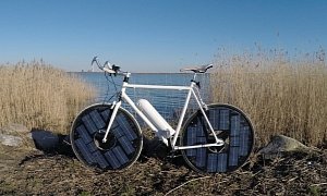 Solar Bike Is a Green Two-Wheeler with Integrated Solar Panels, It Needs No Plug-In Charge