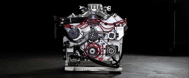 Sonny's 727 Hemi V8 pump gas engine