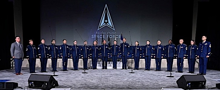 Air Force Band singing Semper Supra