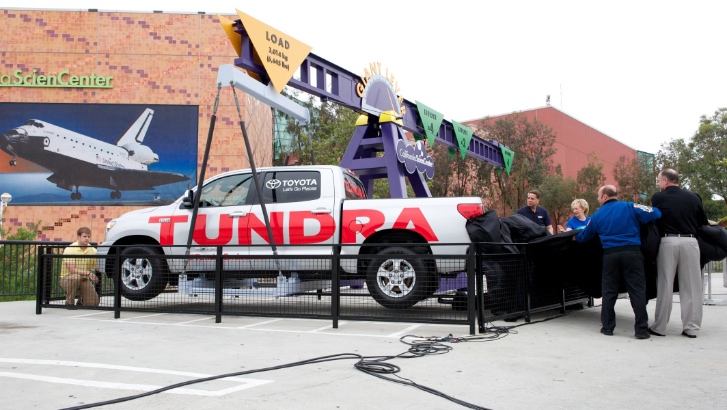 Toyota Tundra on The Giant Lever