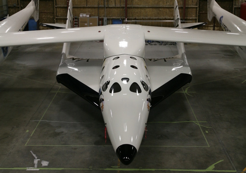 WhiteKnightOne and SpaceShipOne in flight