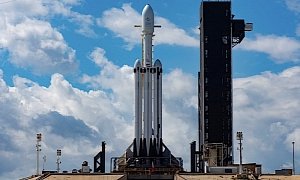 SpaceX Falcon Heavy to Attempt Triple Booster Landing