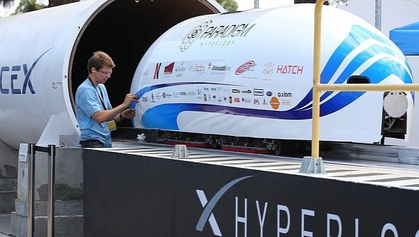 SpaceX moves past Hyperloop and turns the former test track into an employee parking lot