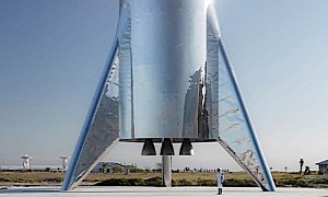 SpaceX Starship Hopper Has a Human Underneath