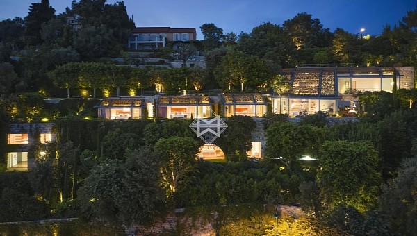Glass and steel mansion on the French Riviera is a $52 million dream, integrates stunning garage