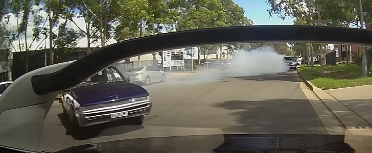 Holden Commodore VL Turbo failed burnout