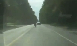 Speeding Idiot Crashes Hard