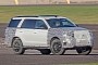 2022 Lincoln Navigator and Ford Expedition Spied With Massive New Screens