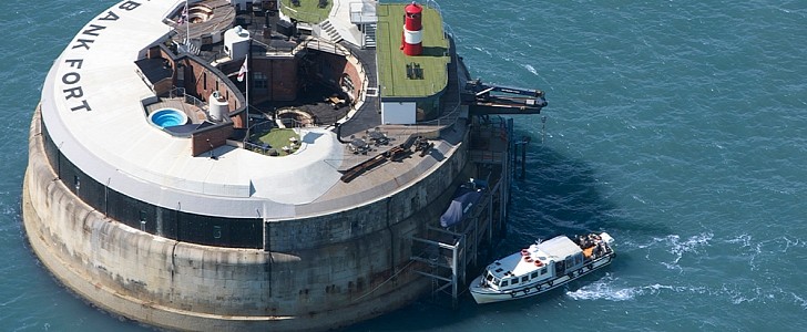Spitbank Fort would be perfect for a villain's lair, is on the market for $5.4 million 
