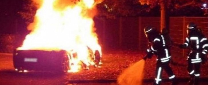 Spoiled 20-Year-Old Son Torches New Ferrari 458 to Make His Father Buy Another 