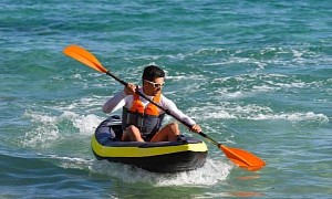 Sporting Goods Store Stops Selling Kayaks to Prevent Migrants From Using Them