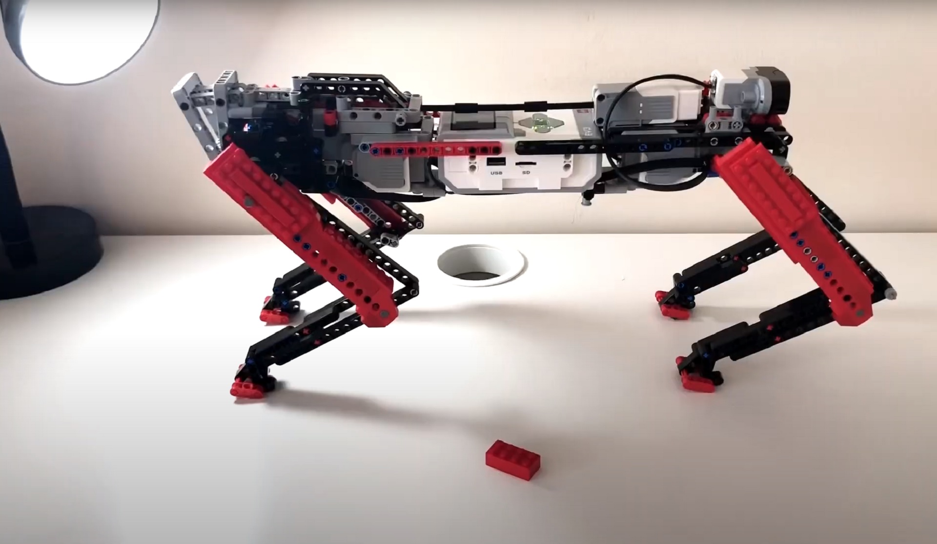 Spot-Inspired Robot Dog Is Almost as Smart but Made of LEGO, It Can Walk  and Dance - autoevolution