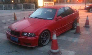 Spotted in China: BMW E36 325i
