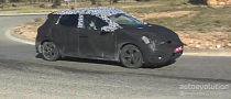 Spy Video: New Nissan Compact Hatchback for Europe