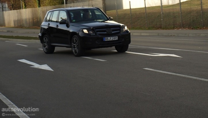 Spyshots: 2013 Mercedes GLK Facelift