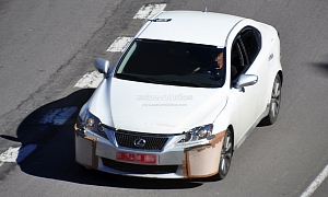 Spyshots: 2014 Lexus IS Test Mule