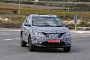 Spyshots: 2014 Nissan Qashqai Spied a Day Before Debut