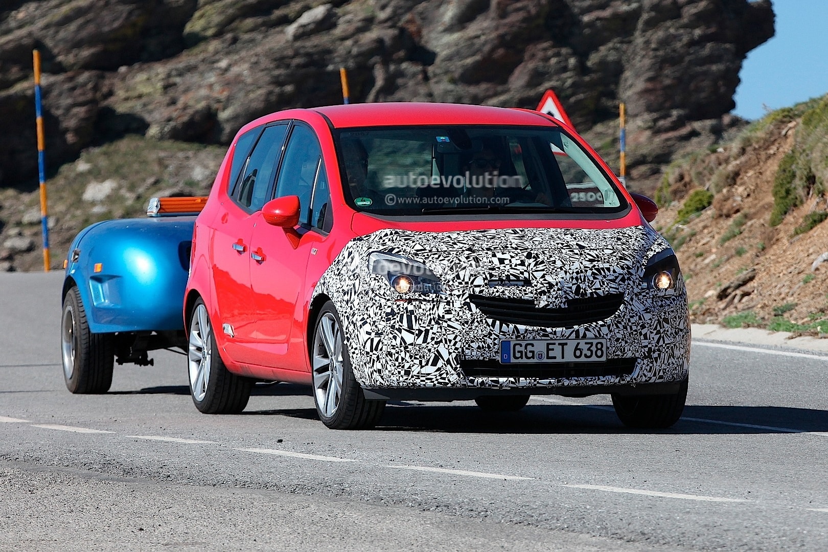 Overview of the compact van Opel Meriva B – Articles and news about tuning