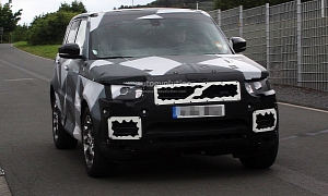 Spyshots: 2014 Range Rover Sport Thinks It’s a Volvo