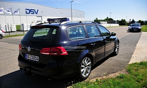 Spyshots: 2014 VW Passat Mule