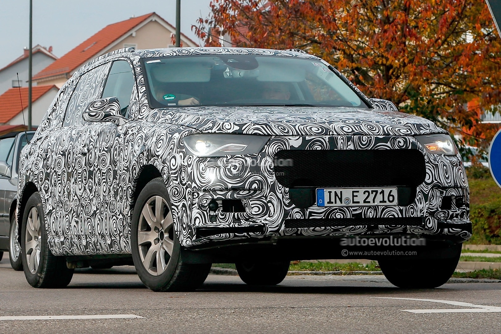 Spyshots: 2015 Audi Q7 Spied in Germany - autoevolution
