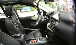 Spyshots: 2015 Land Rover Discovery Sport Interior