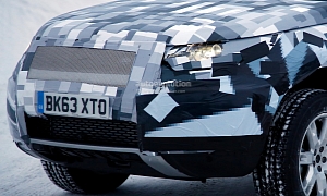 Spyshots: 2015 Land Rover Freelander Spied Up Close in Scandinavia