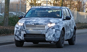 Spyshots: 2015 Land Rover LR2 Is Now a Baby LR4
