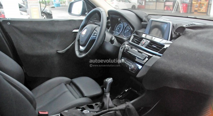 2016 BMW F48 X1 First Interior Photos
