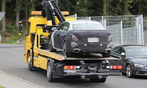 Spyshots: 2017 Hyundai Equus Breaks Down During Testing at the Nurburgring