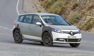 Spyshots: 2017 Renault Scenic Test Mule Previews Much Wider Body